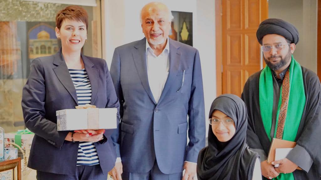 Left to Right: Lauren Hardgrove, ACCA President, Zain Sheriff, Trustee Muhammadi Welfare Association NSW, Imam jashn-e-wiladat Hasan A.S (courtesy: Muhammadi Welfare Association)