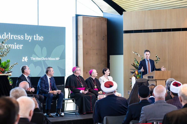Minister opens Macarthur Memorial Park NSW